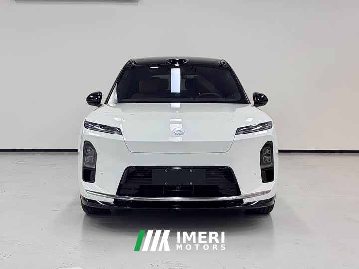 NIO ES8 Six-Seat Executive Luxury Edition