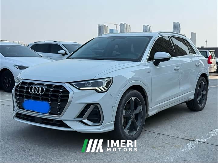 Audi Q3 35 TFSI Fashion Dynamic