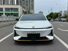 Changan UNI-V 1.5T Premium Sport - ფოტო 2