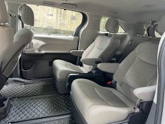 Toyota Sienna 2023 2.5L Hybrid Comfort Edition - ფოტო 3