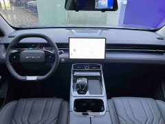 Jetour Jietu Dasheng 1.5T DCT Luxury Edition - ფოტო 9