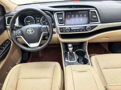 Toyota Highlander 2.0T AWD Luxury 7-Seater - ფოტო 9