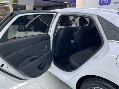 Hyundai Elantra 2023 1.5L CVT Luxury - ფოტო 13