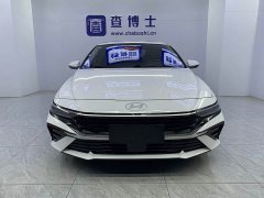 Hyundai Elantra 2023 1.5L CVT Luxury - ფოტო 2