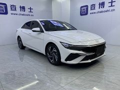 Hyundai Elantra 2023 1.5L CVT Luxury - ფოტო 3