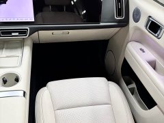 Li Auto L6 2024 Pro - ფოტო 13