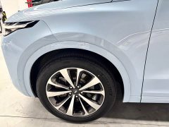 Li Auto ONE Extended Range 6-Seater - ფოტო 4