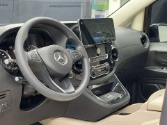 Mercedes-Benz Vito 2023 2.0T Elite 7-Seater - ფოტო 8