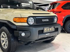 FJ Cruiser 4.0L Automatic - ფოტო 5