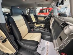 FJ Cruiser 4.0L Automatic - ფოტო 9