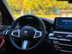 BMW 5 Series 525Li M Sport Package - ფოტო 11