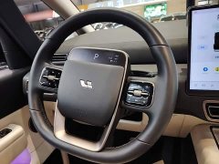 Li Auto MEGA Home Family Edition - ფოტო 11
