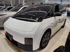 Li Auto MEGA Home Family Edition - ფოტო 2