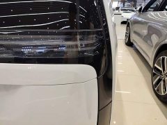 Li Auto MEGA Home Family Edition - ფოტო 8