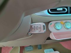 Wuling Hongguang MINIEV Fourth Generation Four-Door Advanced Edition - ფოტო 9