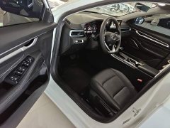 Geely Emgrand 4th Generation 1.5L CVT Luxury - ფოტო 16