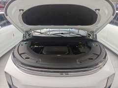 Li Auto L7 2023 Pro - ფოტო 20