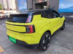 Volvo EX30 2025 Rear-Wheel Drive Extended Range Ultra - ფოტო 7