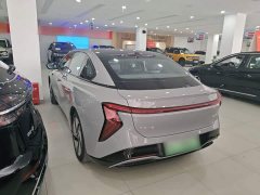 FAW Red Flag EH7 640 AWD Smart Select Edition - ფოტო 5