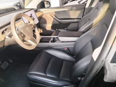 Tesla Model Y Rear-Wheel Drive - ფოტო 15