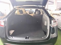 Tesla Model Y Rear-Wheel Drive - ფოტო 19