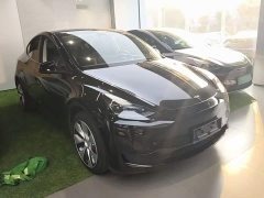 Tesla Model Y Rear-Wheel Drive - ფოტო 4
