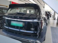 FAW Red Flag HS7 PHEV 2.0T PHEV AWD Flagship Comfort 6-Seater - ფოტო 7