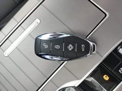 FAW Red Flag HS7 PHEV 2.0T PHEV AWD Flagship Comfort 6-Seater - ფოტო 9