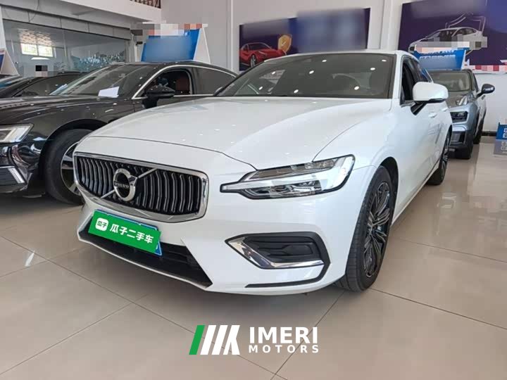 Volvo S60 T4 Smart Luxury Edition - ავტომობილი ჩინეთიდან