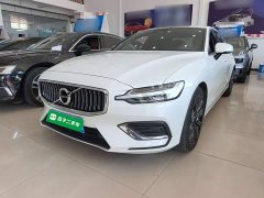 Volvo S60 T4 Smart Luxury Edition - ფოტო 1