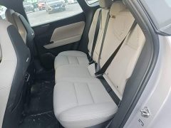 Volvo XC70 Plug-in Hybrid 2026 Two-Wheel Drive Long Range Core - ფოტო 17