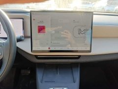 Volvo XC70 Plug-in Hybrid 2026 Two-Wheel Drive Long Range Core - ფოტო 13