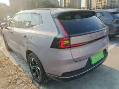 Volvo XC70 Plug-in Hybrid 2026 Two-Wheel Drive Long Range Core - ფოტო 5
