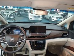 Buick GL8 Land Business Class Smart Edition - ფოტო 10