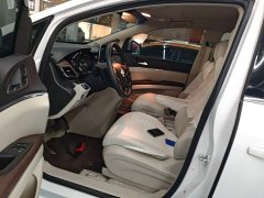 Buick GL8 Land Business Class Smart Edition - ფოტო 16