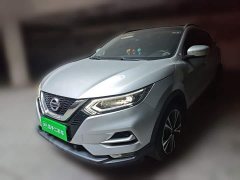 Nissan Qashqai 2.0L CVT XV Premium Luxury - ფოტო 2