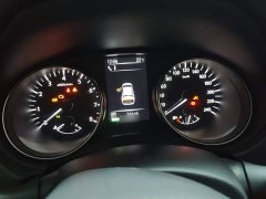 Nissan Qashqai 2.0L CVT XV Premium Luxury - ფოტო 4