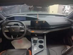 Changan UNI-V 2024 1.5T High-Performance Edition - ფოტო 10