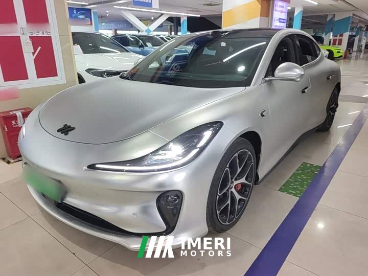 IM Motors Zhiji L6 Max - ავტომობილი ჩინეთიდან