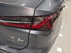 SAIC MG i5 1.5L CVT Prestige - ფოტო 8
