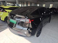 Tesla Model Y Standard Range RWD - ფოტო 7