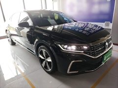 Volkswagen Passat Facelift 330TSI Starry Sky Elite - ფოტო 4
