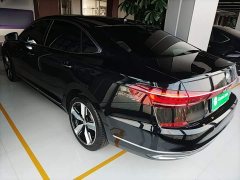 Volkswagen Passat Facelift 330TSI Starry Sky Elite - ფოტო 5