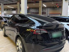 Tesla Model Y 2022 Facelift Rear-Wheel Drive - ფოტო 4