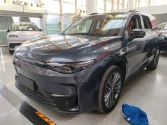 Leapmotor C16 Pure Electric 520 Deluxe Edition - ფოტო 1