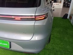Li Auto L6 Pro - ფოტო 8