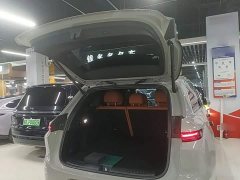 Li Auto L6 Pro - ფოტო 19