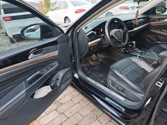 Volkswagen Passat 330TSI Luxury - ფოტო 16