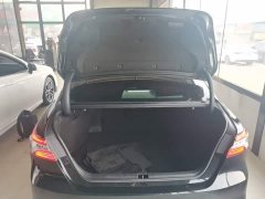 Toyota Camry 2.5G Luxury - ფოტო 19