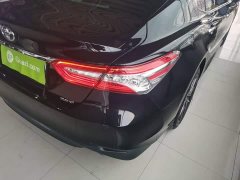 Toyota Camry 2.5G Luxury - ფოტო 8